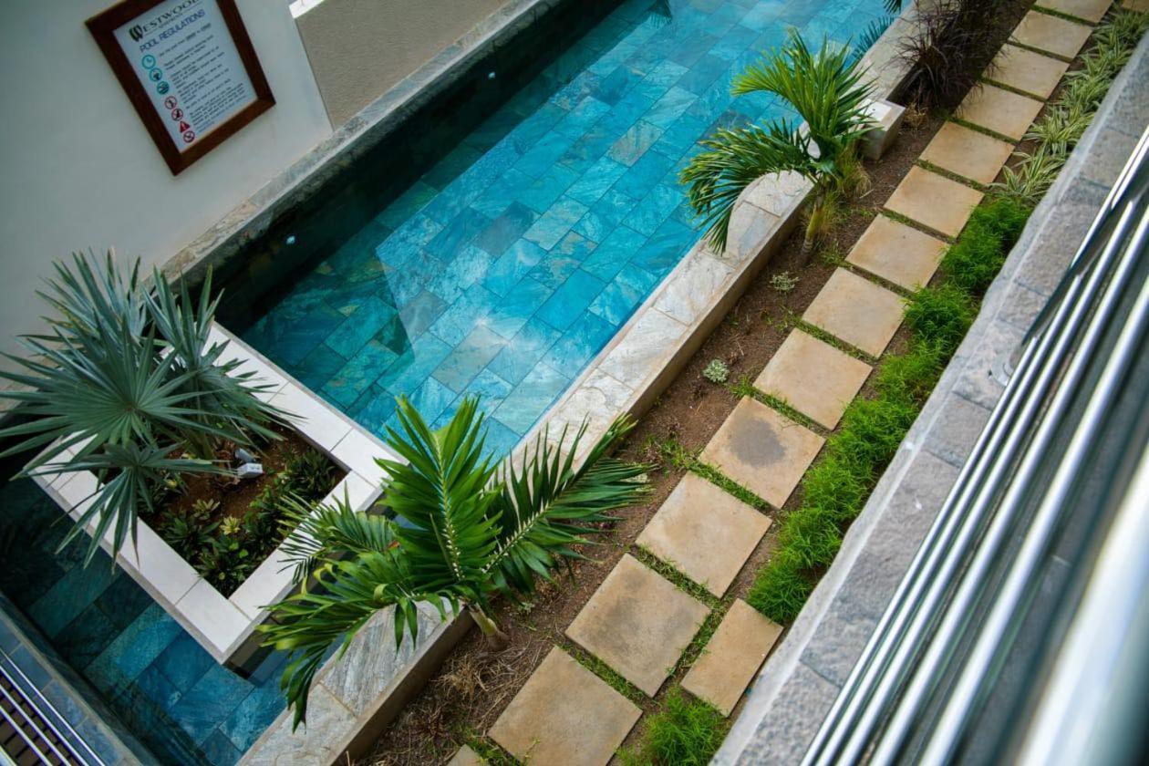 Entire Luxury 3 Bedroom Condo For Rent - Flic-En-Flac - Close To Beach 외부 사진